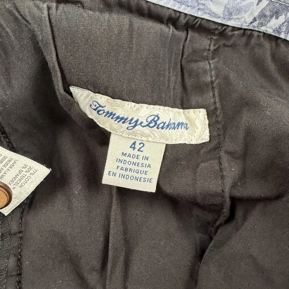 Tommy Bahama Shorts Mens 42 Black Chino Stretch Flat Front‎ 9 Inseam Casual Golf